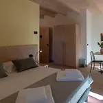 Marzia Lounge